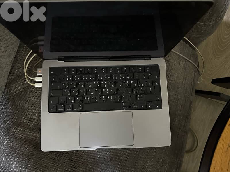 Macbook Pro (2024) 2
