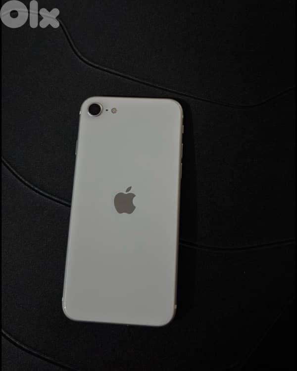 iPhone SE 2020 128GB 1