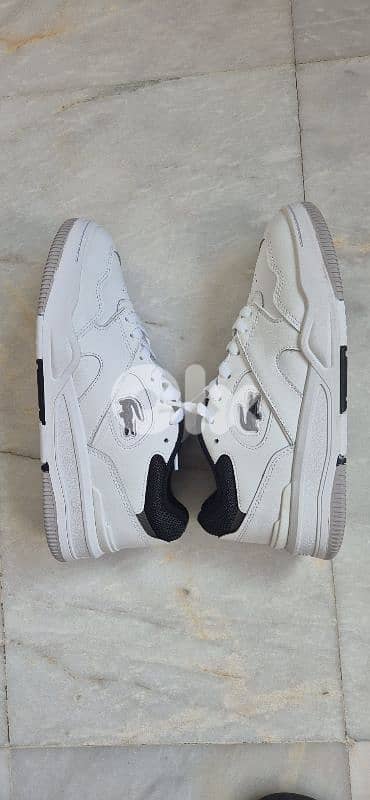 LACOSTE MEN'S LINESHOT LEATHER SNEAKERS SIZE 40 1