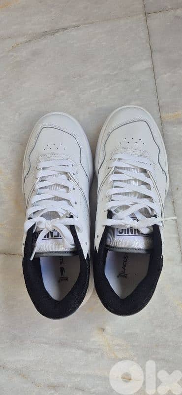 LACOSTE MEN'S LINESHOT LEATHER SNEAKERS SIZE 40 3