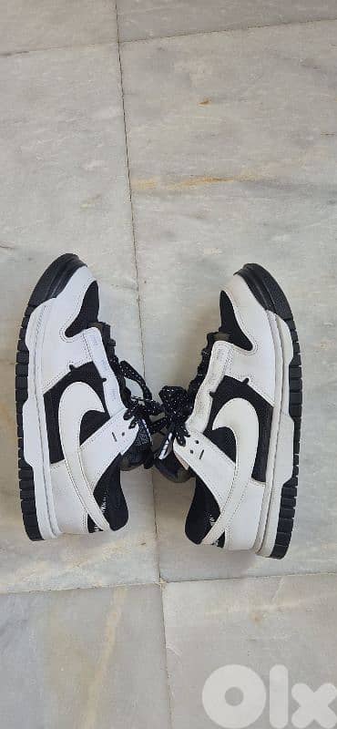 NIKE DUNKLOW REVERSED PANDAS SIZE 41 0