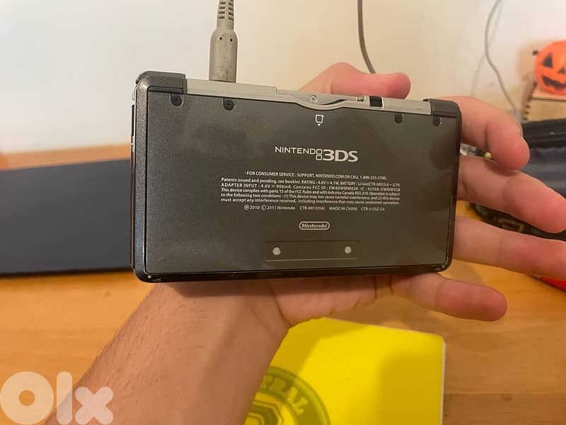 Nintendo 3ds in amazing condition 1