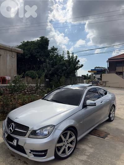 Mercedes-Benz C-Class 180 TGF Silver/Black Like New