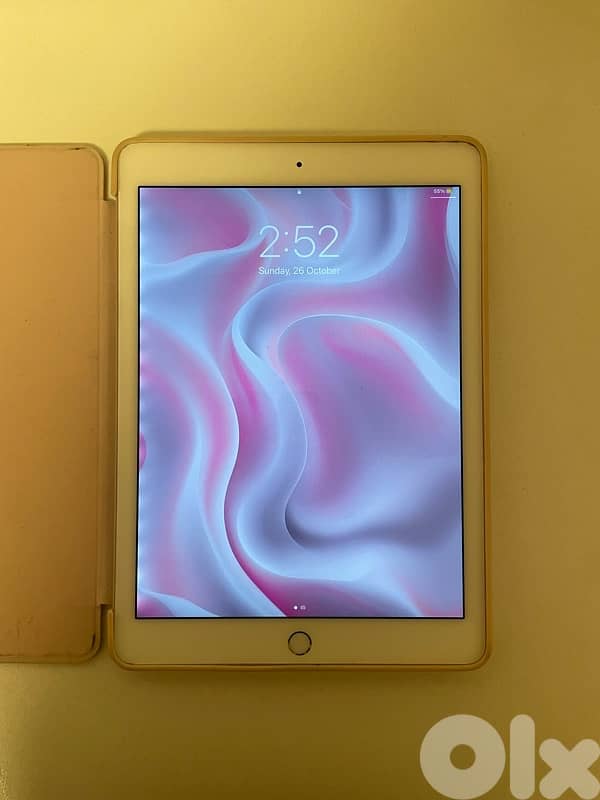 Ipad Air 2 in Gold, 16GB, 15.8. 3in 0
