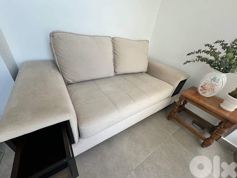 Full Living Room - 600$ Negotiable 2