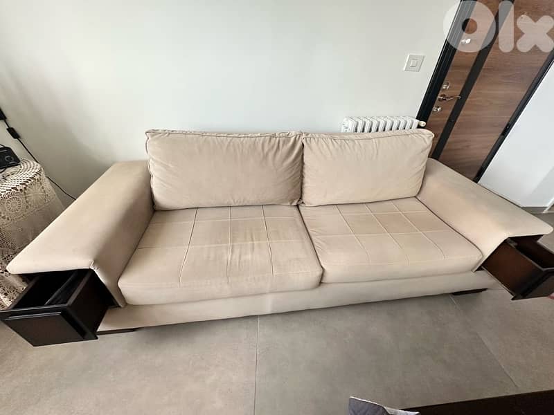 Full Living Room - 600$ Negotiable 9
