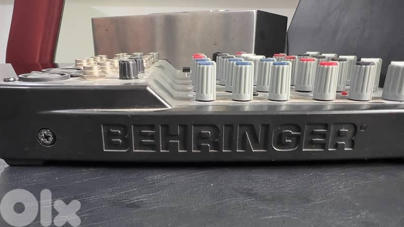 behringer xenyx 1002 fx dual dj mixer 1