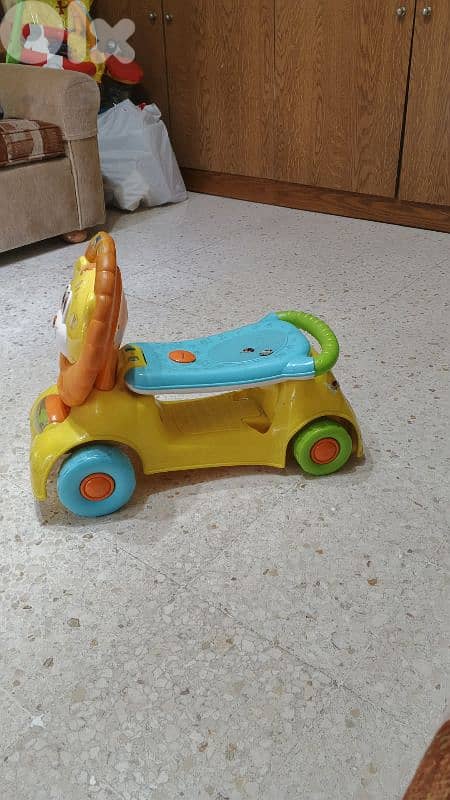 3-in-1 Grow-with-Me Lion Scooter 1