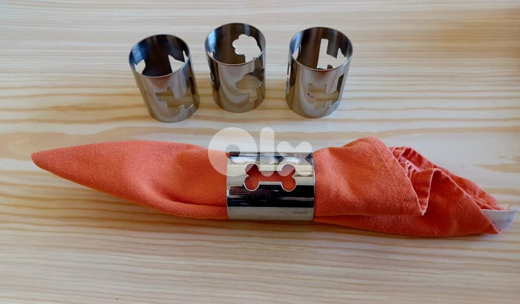 Alessi “Girotondo” Napkin Rings – 4 Pieces (Design King-Kong) 0