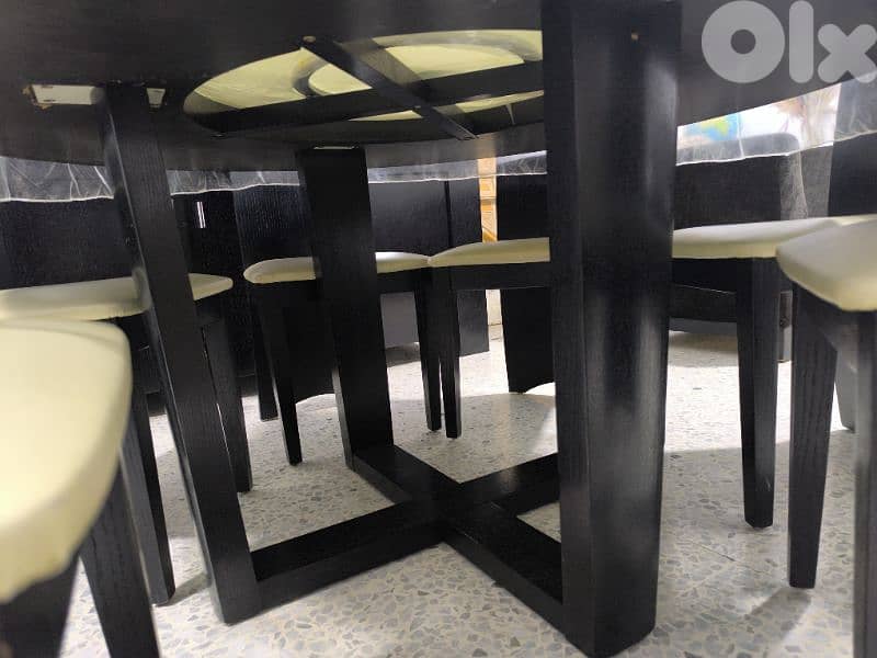Mobilitop Dinning Table & 6 Chairs طاولة سفرة مع 6 كراسي 5