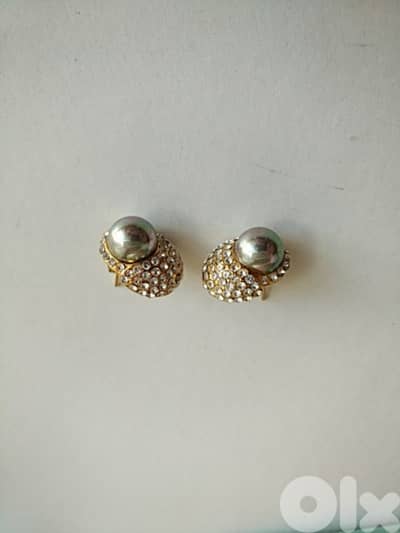 Strass pearl earrings - Not Negotiable