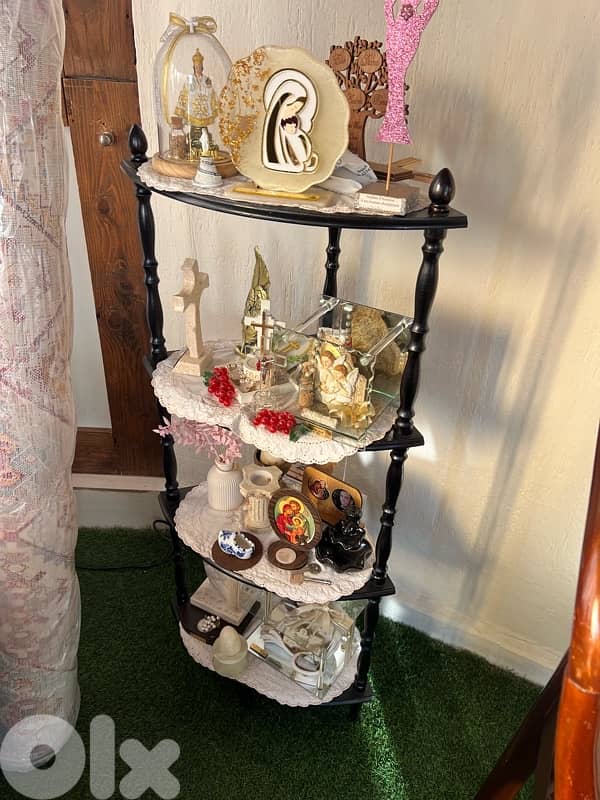 antique shelves stand 0