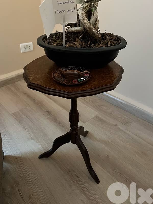 side table 0