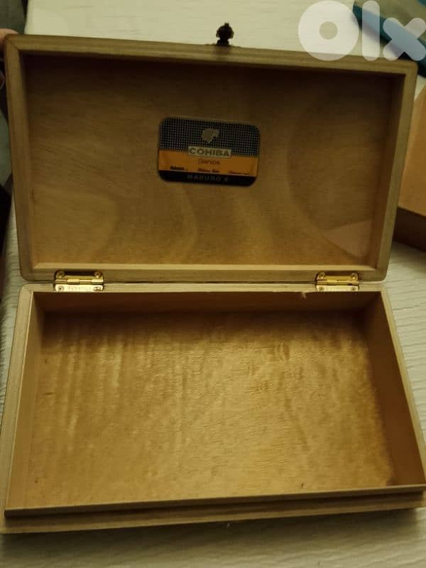 black cigar box 1