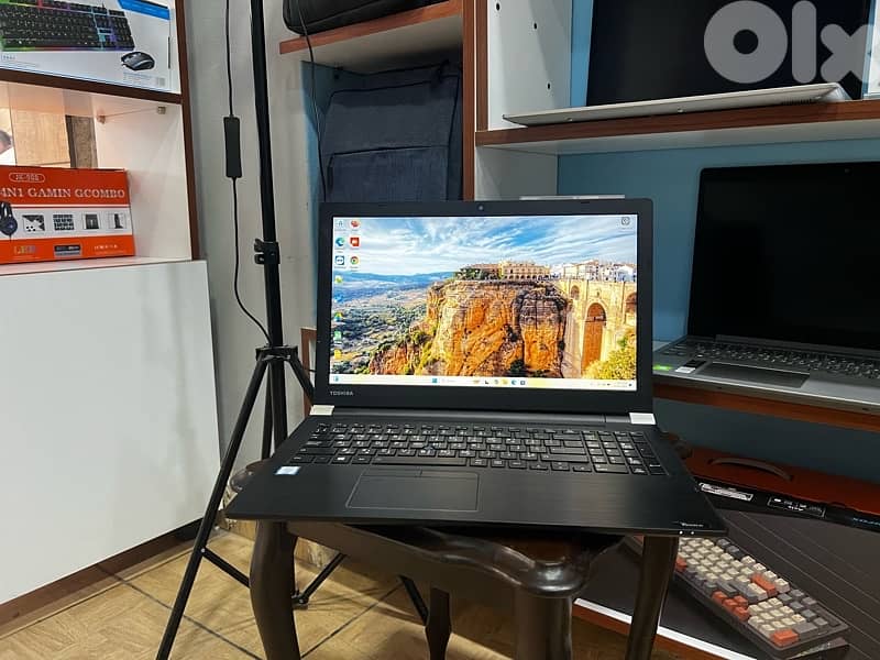 Toshiba Tecra A50-E 1