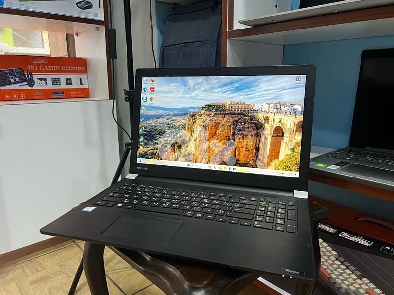 Toshiba Tecra A50-E 2