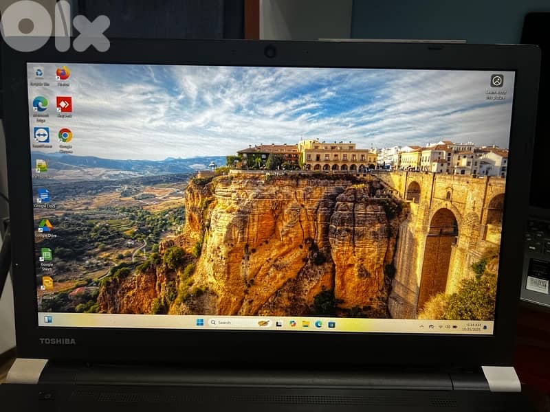 Toshiba Tecra A50-E 4