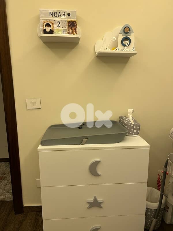 Baby Nursery/Bedroom for sale - Barely used 2