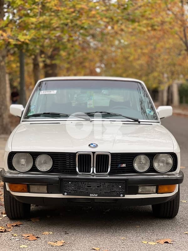 BMW 5-Series 1984 0