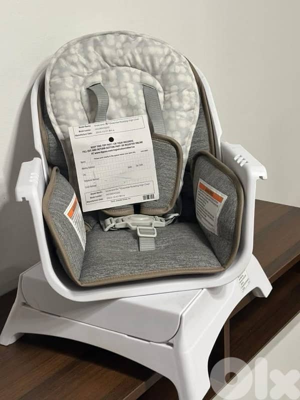 Safety first rotational 360 degree high chair from USA , Never used 2