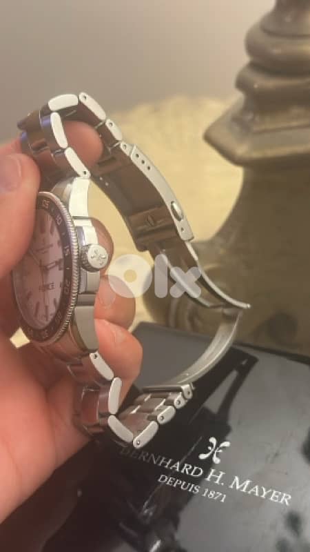 Omega - Bernhard Mayer Quantum Force 5