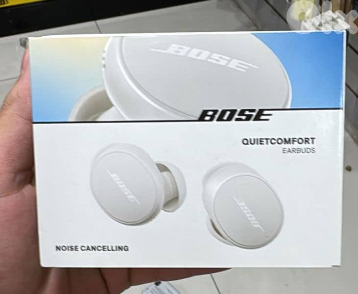 Bose Quiet comfort earbuds white 0