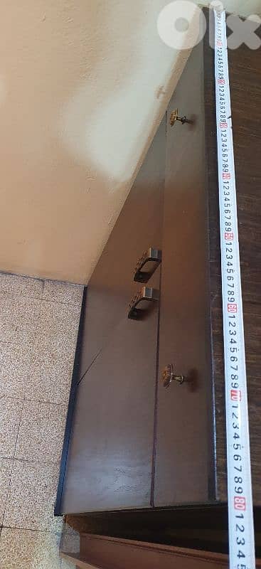 خزانة أحذية ٤ درف  وجارور  مستعمل نظيف ٦٠ دولار بيروت أشرفية ٠٣٧٢٣٨٩٥ 7