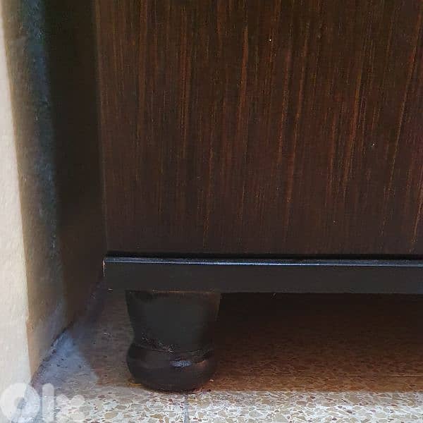 خزانة أحذية ٤ درف  وجارور  مستعمل نظيف ٦٠ دولار بيروت أشرفية ٠٣٧٢٣٨٩٥ 10