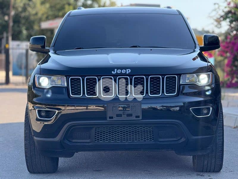 2019 grand Cherokee laredo+ 0