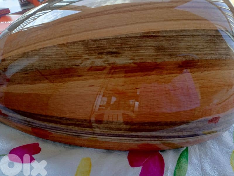 عود مميز بالصوت والأخشاب والصناعة بسعر روعة 0