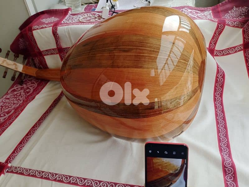 عود مميز  بكل مايخصه 0