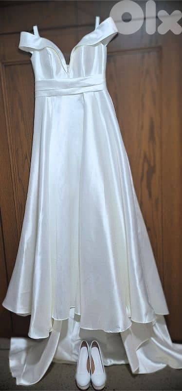 Wedding dress