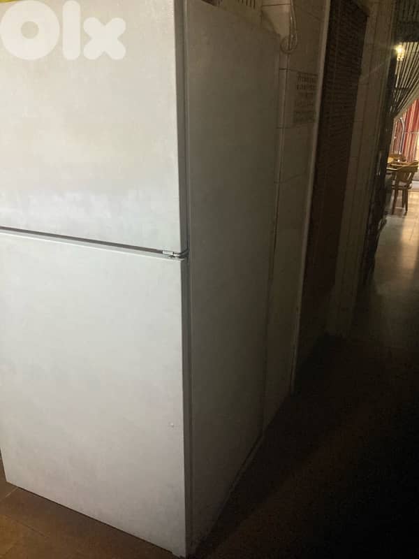 General Electric fridge 1