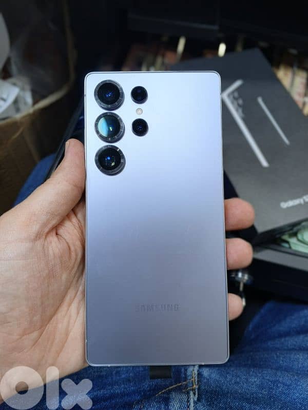 Samsung s25 ultra 512/12 ram 0