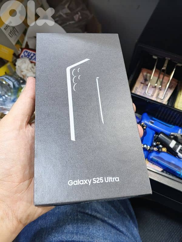 Samsung s25 ultra 512/12 ram 4