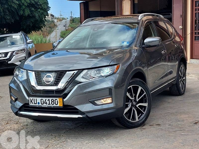 Nissan Rogue SL Platinium model 2018 super clean 0