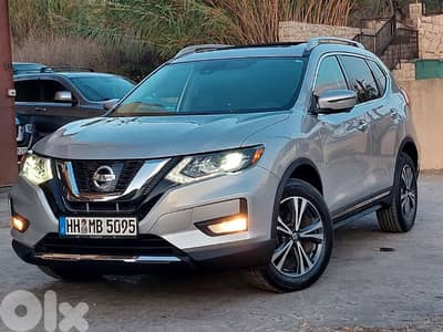 Nissan Rogue SL 2018 60 000 miles California super clean