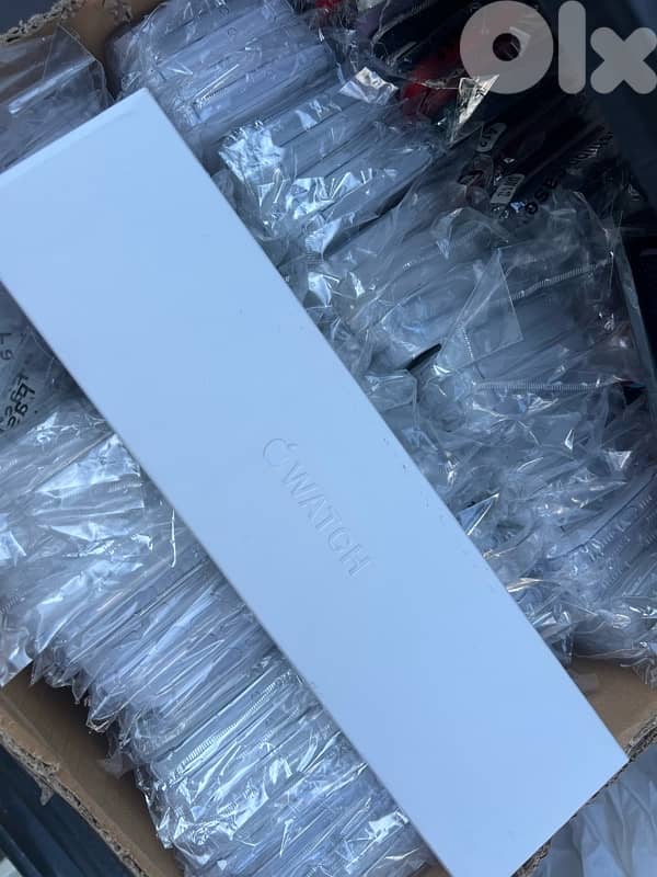 apple watch s8 used like new 2