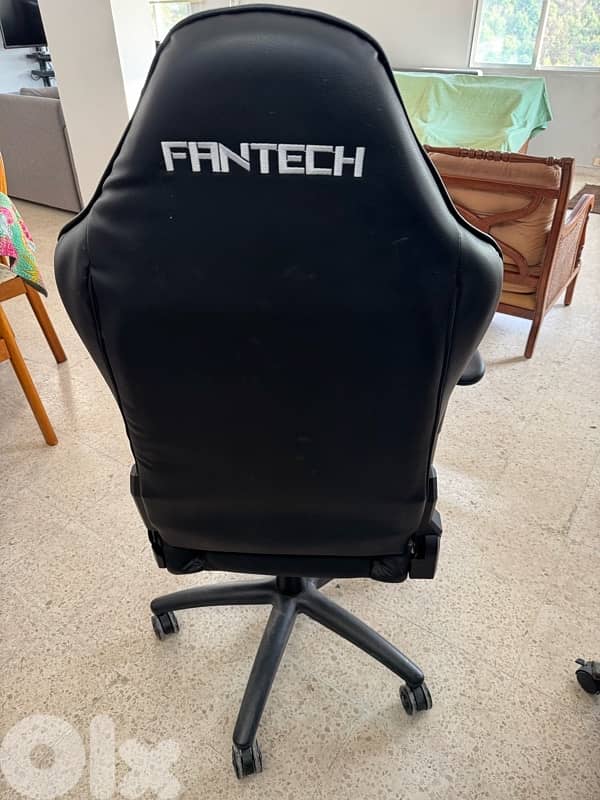 Fantech chair 1