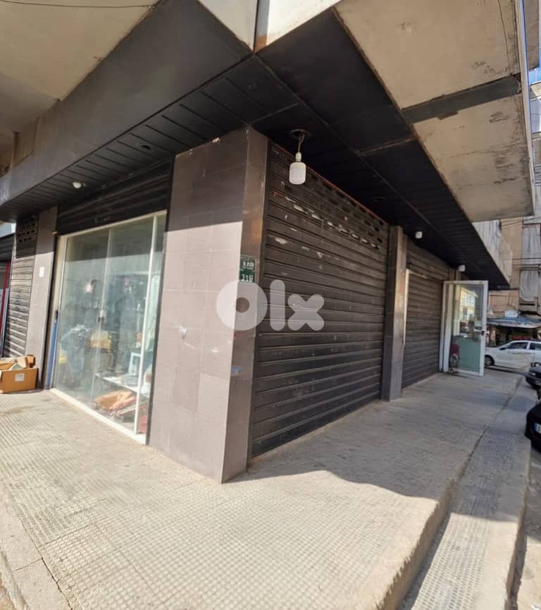 3 Floors Shops For Sale In Sid El Bauchrieh محلات للبيع في سد البوشرية 0