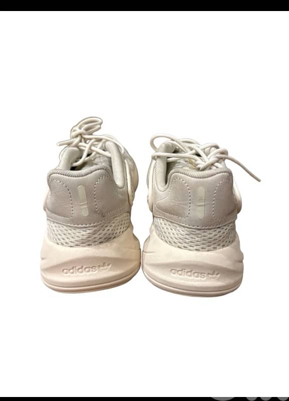 Original Adidas Ozelia 1
