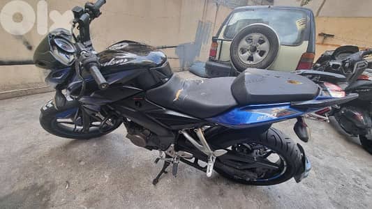 Pulsar ns 200
