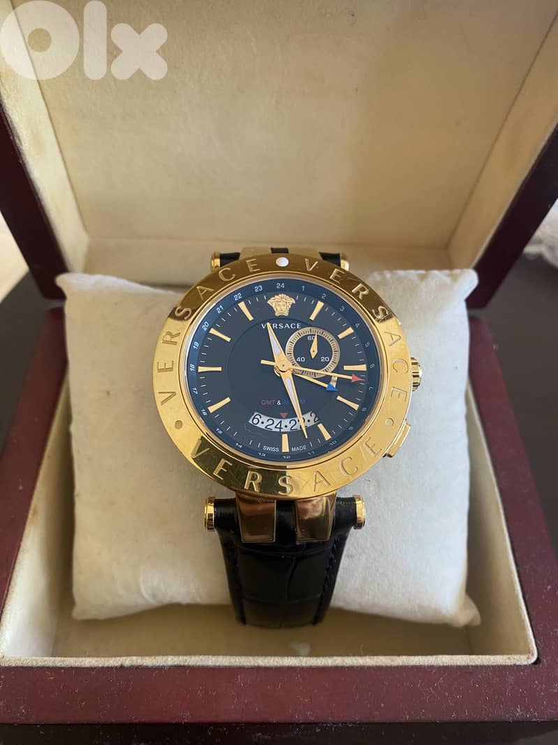 VERSACE V-Race GMT Alarm 29G Quartz Watch 46 mm Black Gold 0