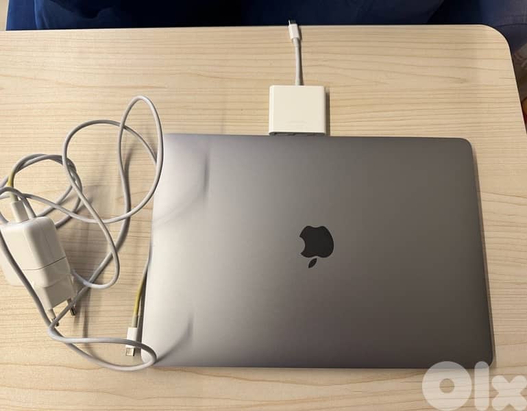 Macbook Air M1 8GB/512 GB 0
