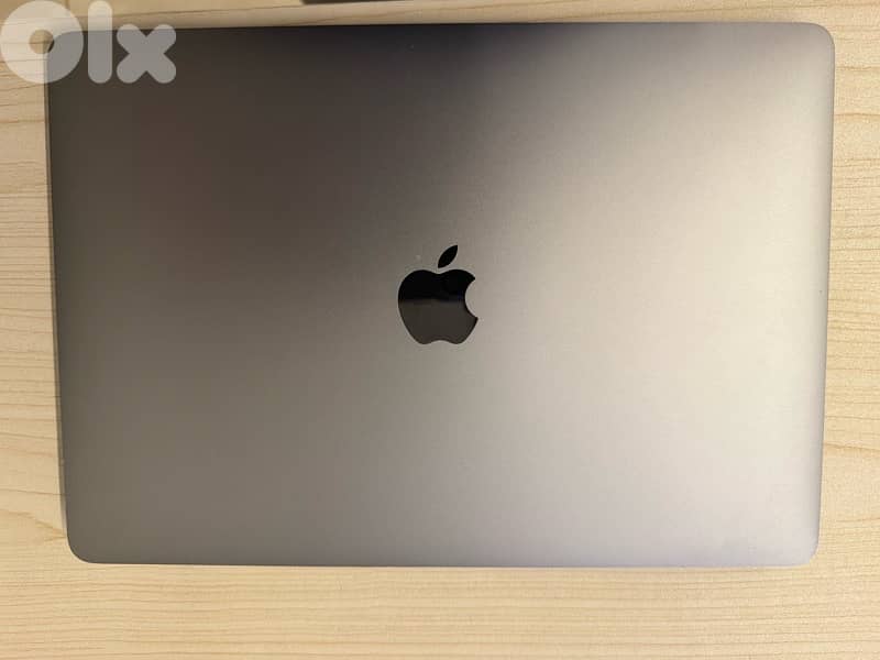 Macbook Air M1 8GB/512 GB 4
