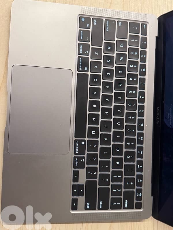 Macbook Air M1 8GB/512 GB 10