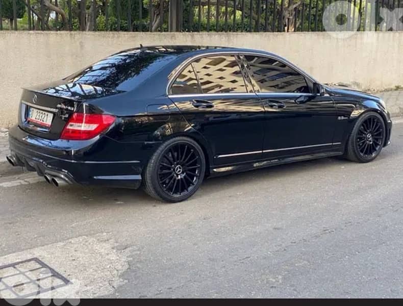 Mercedes-Benz C-Class 2010 look amg 0