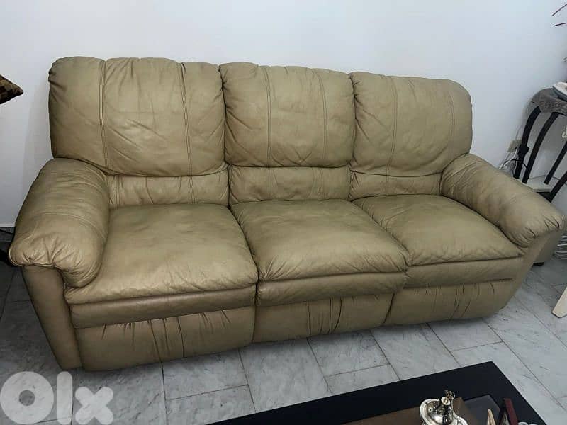 living room 0