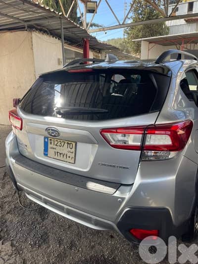 Subaru Crosstrek limired 2018 70020690 or 03826808