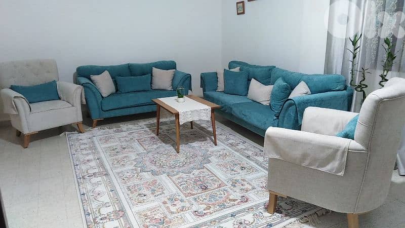 صالون للبيع بحالة ممتازة ( منزل عرسان)  03/861013 0